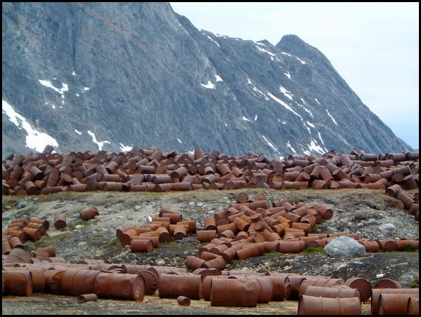 On arriving home, I learnt that there is also a stash of old Coca-Cola bottles somewhere at this site. 